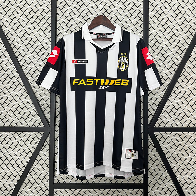 Camisa Juventus Home 2001/02 Retrô - Branca e Preta | Torcedor