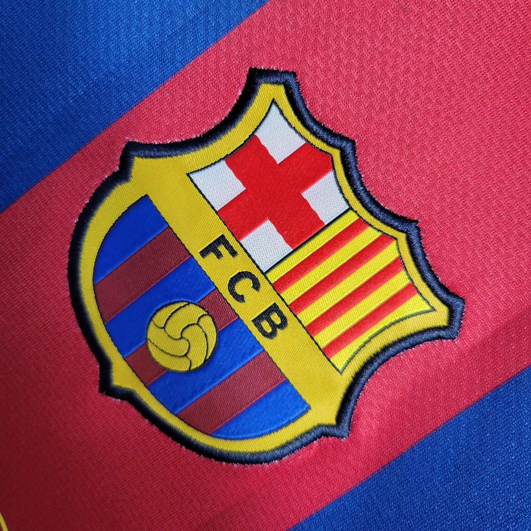 Camisa Barcelona Home 10/11 Retrô - Azul e Vermelha | Torcedor - FutNews