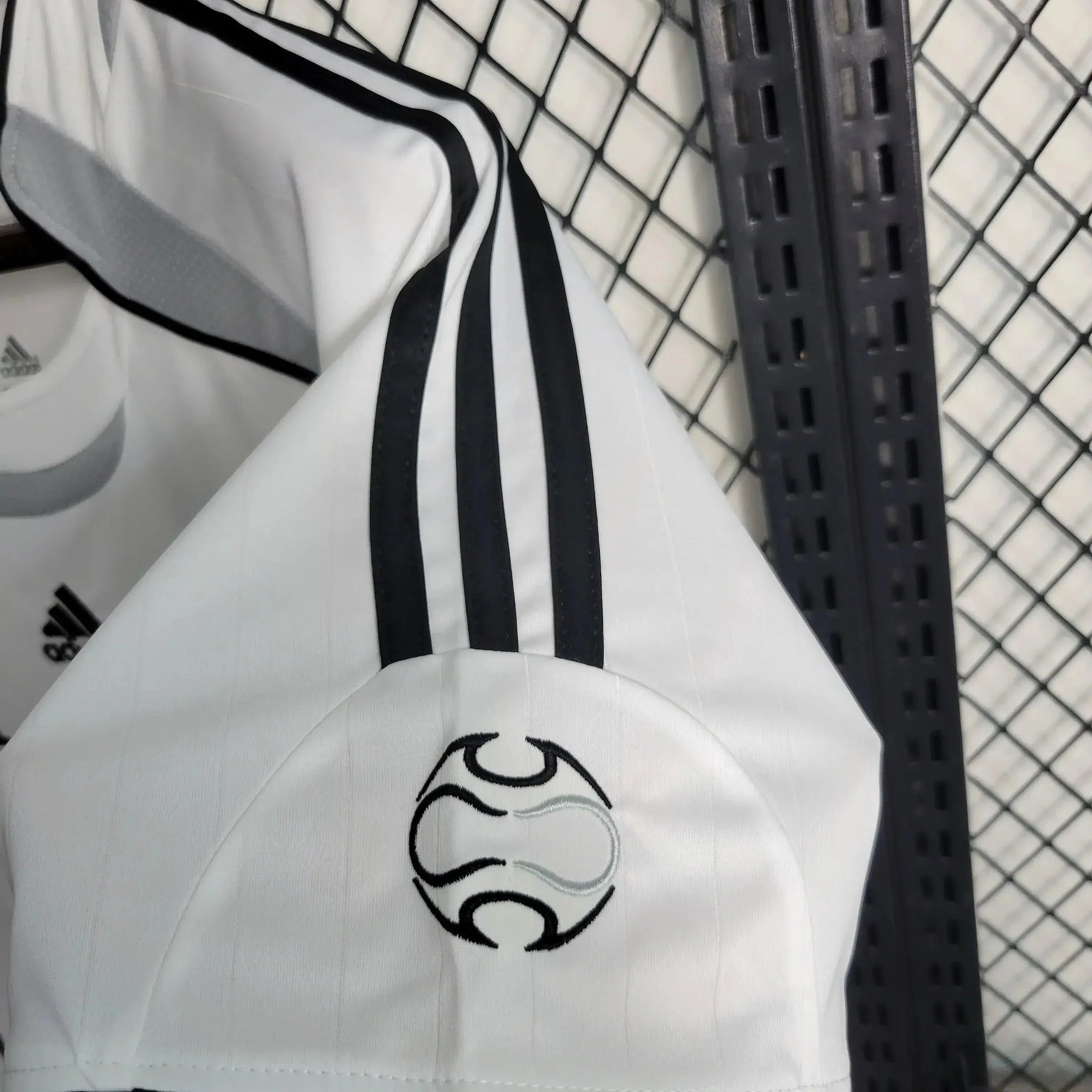 Camisa Real Madrid Home 06/07 Retrô - Branca | Torcedor - FutNews