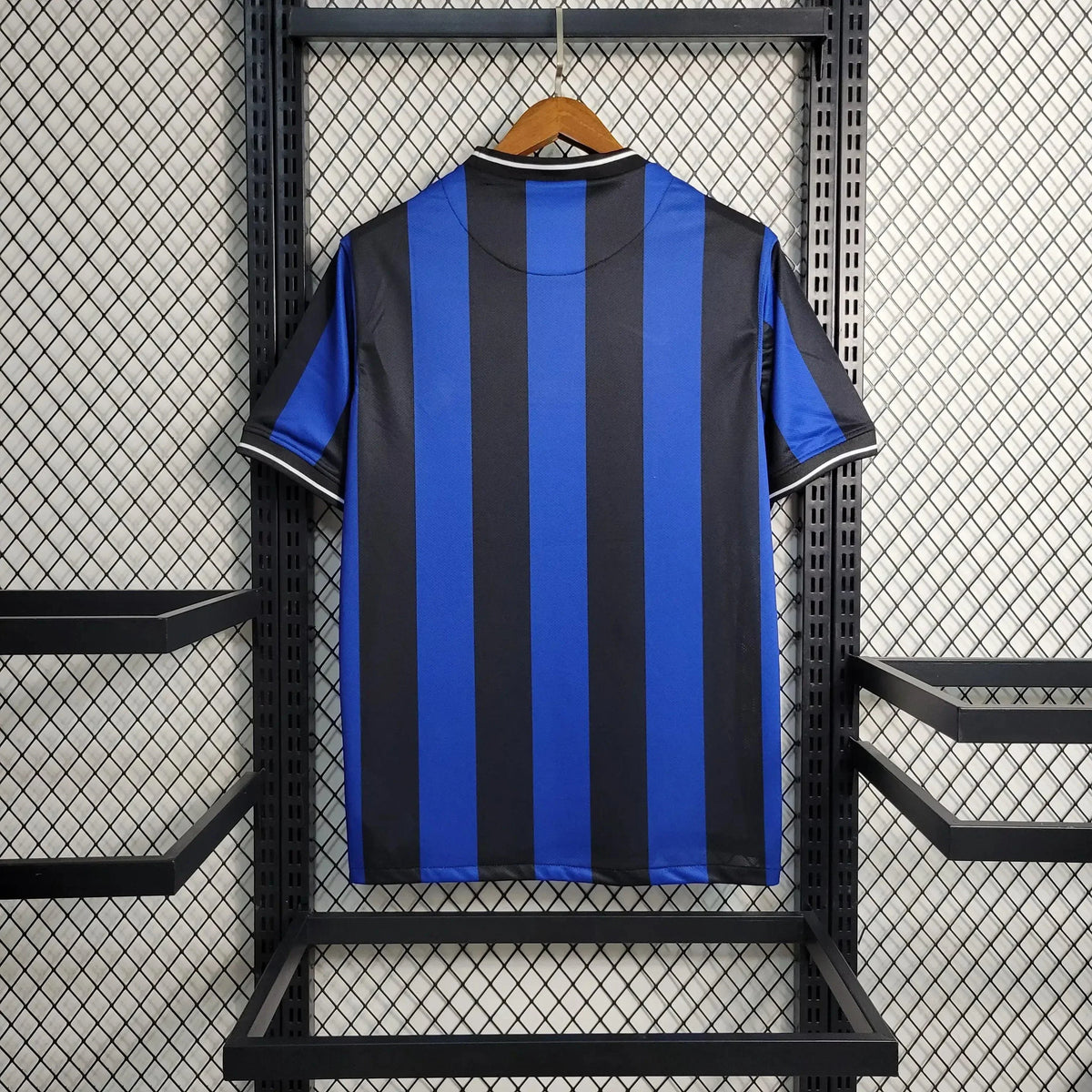Camisa Inter de Milão Home 09/10 Retrô - Azul e Preta | Torcedor - FutNews