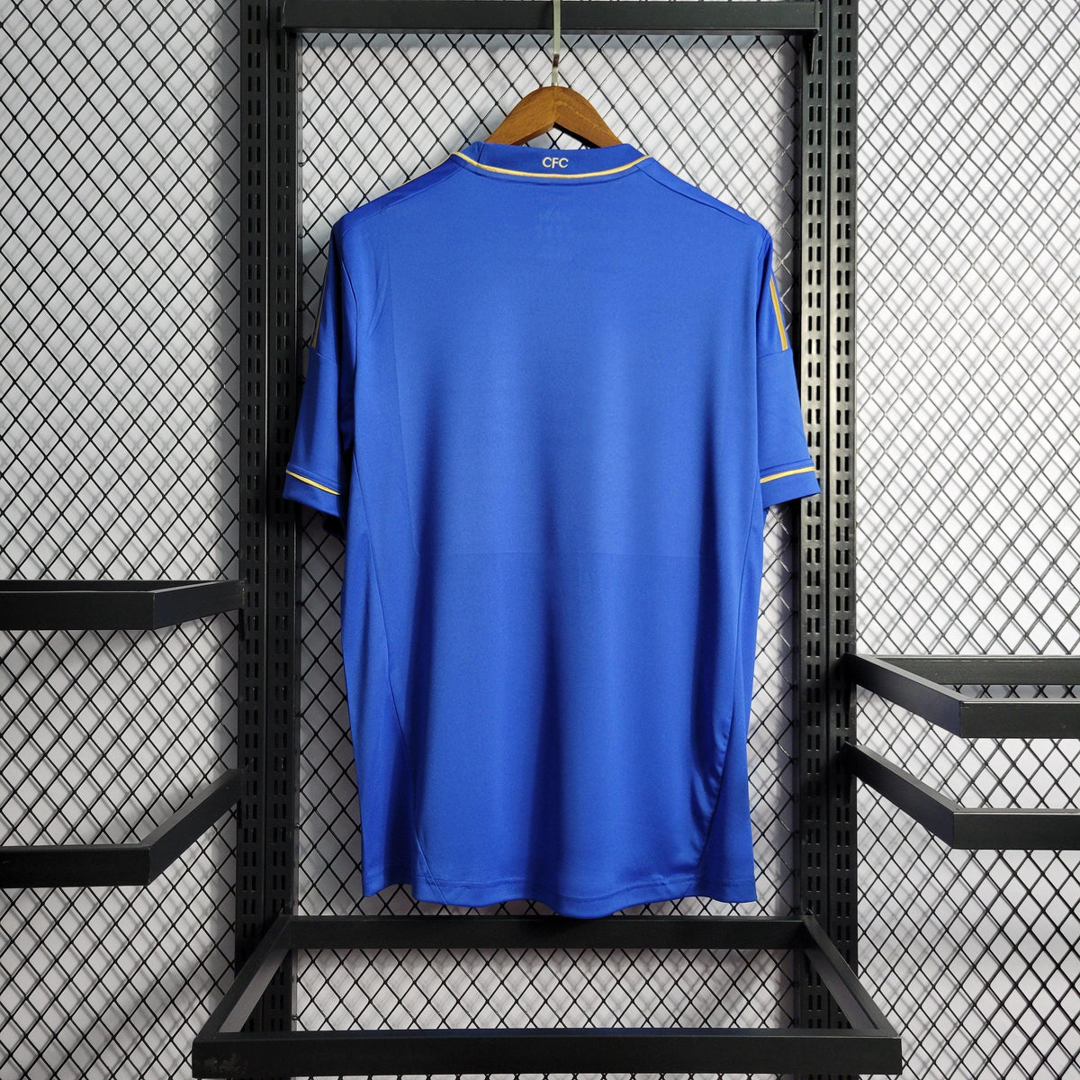 Camisa Chelsea Home 12/13 Retrô - Azul e Dourada | Torcedor - FutNews