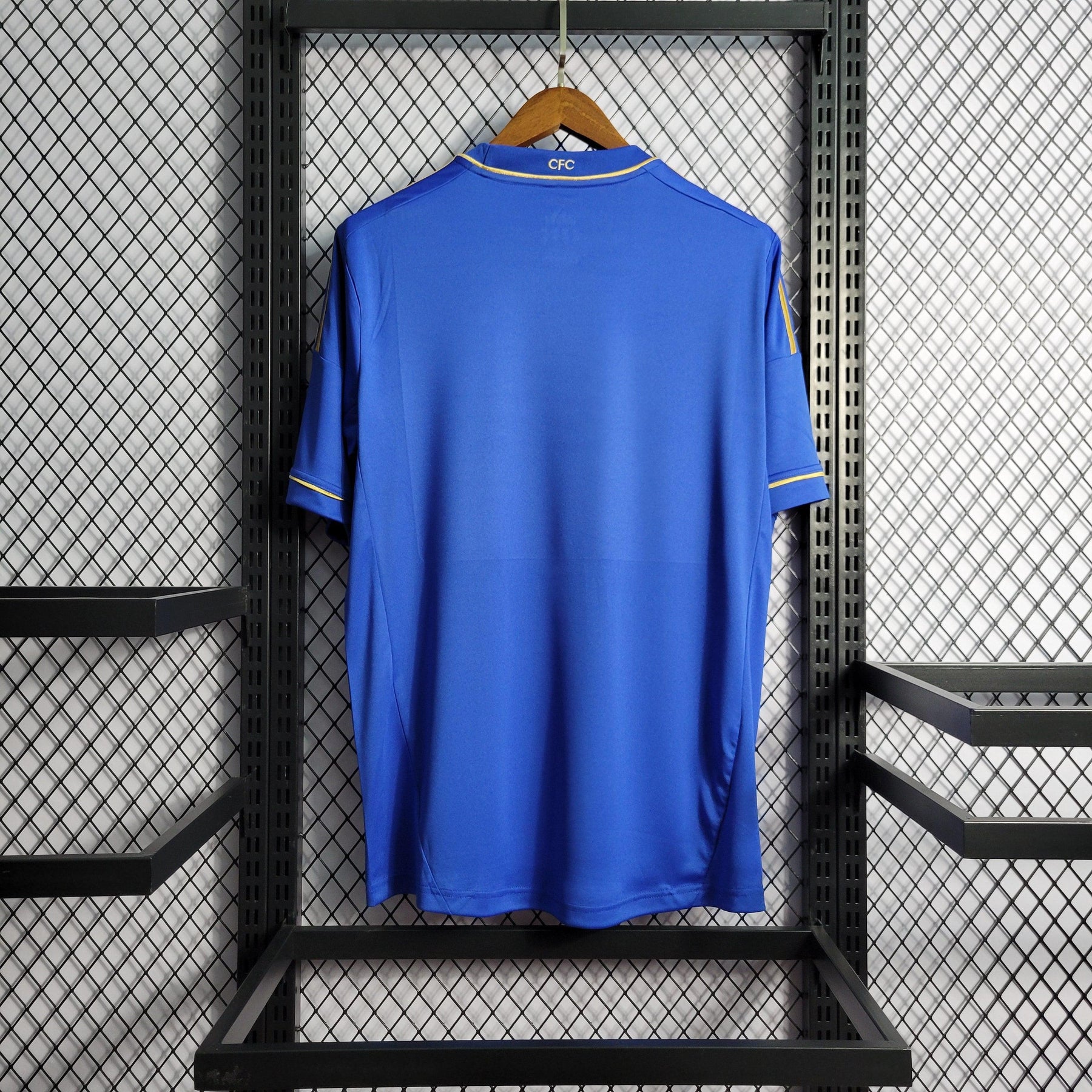 Camisa Chelsea Home 12/13 Retrô - Azul e Dourada | Torcedor - FutNews