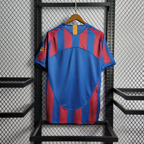 Camisa Barcelona 05/06 Retrô - Azul e Vermelha | Torcedor - FutNews