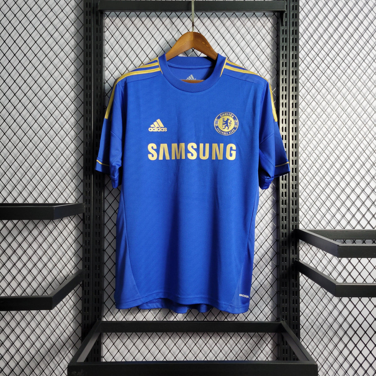 Camisa Chelsea Home 12/13 Retrô - Azul e Dourada | Torcedor - FutNews