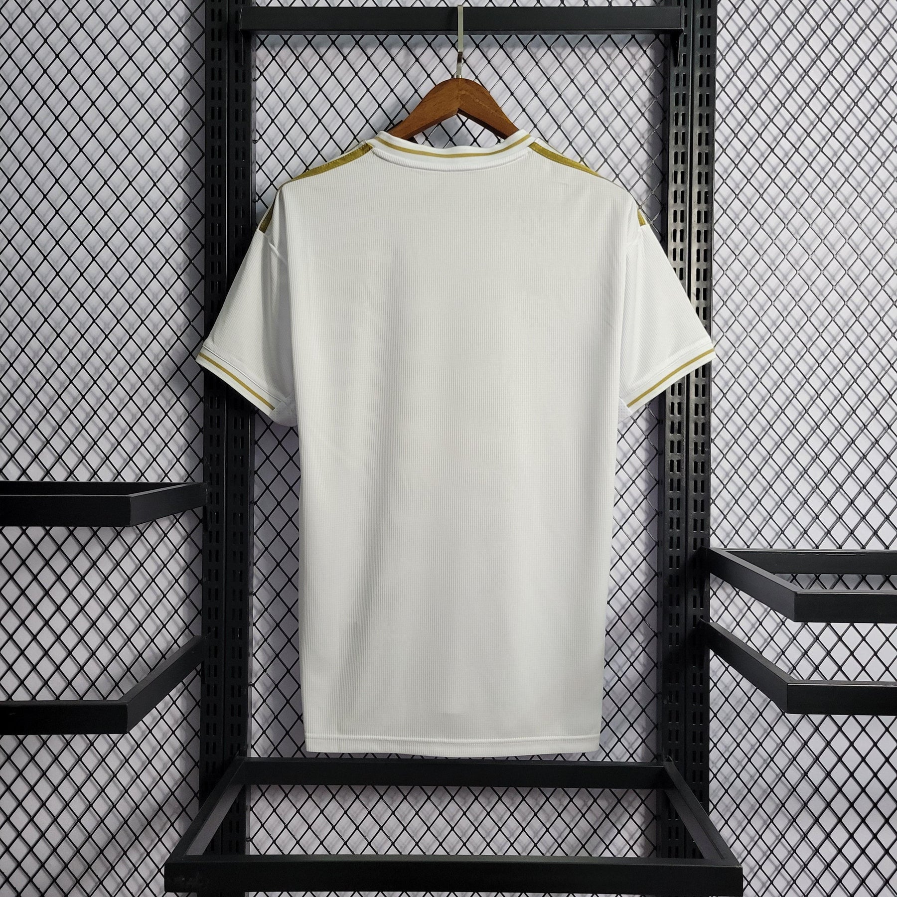 Camisa Real Madrid Home 19/20 Retrô - Branca e Dourada | Torcedor - FutNews