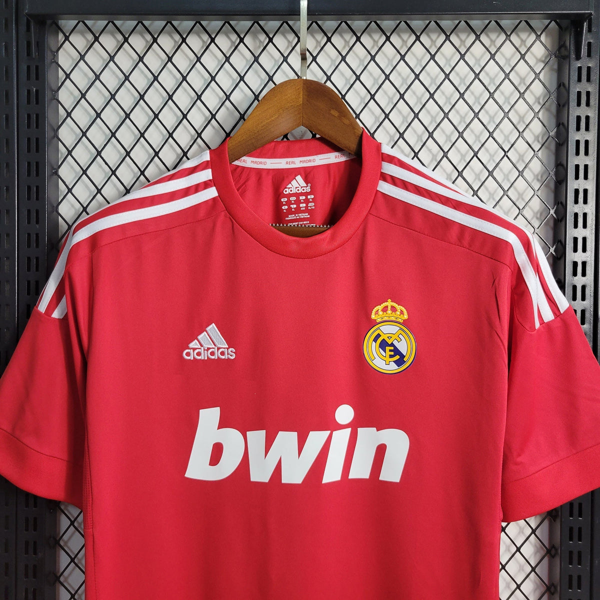 Camisa Real Madrid Away 2011-12 Retrô - Vermelha | Torcedor