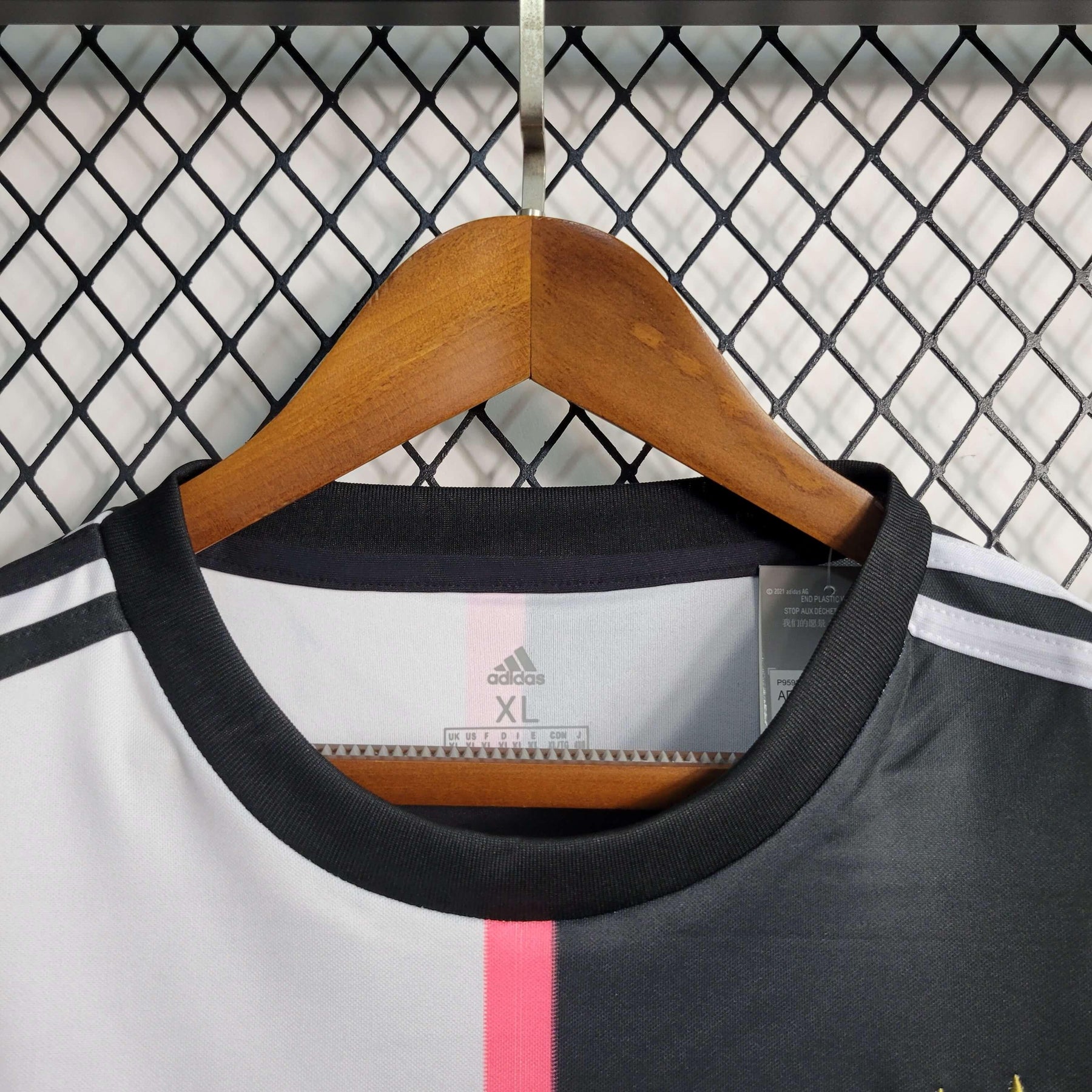 Camisa Juventus Home 19/20 Retrô - Preta | Torcedor - FutNews