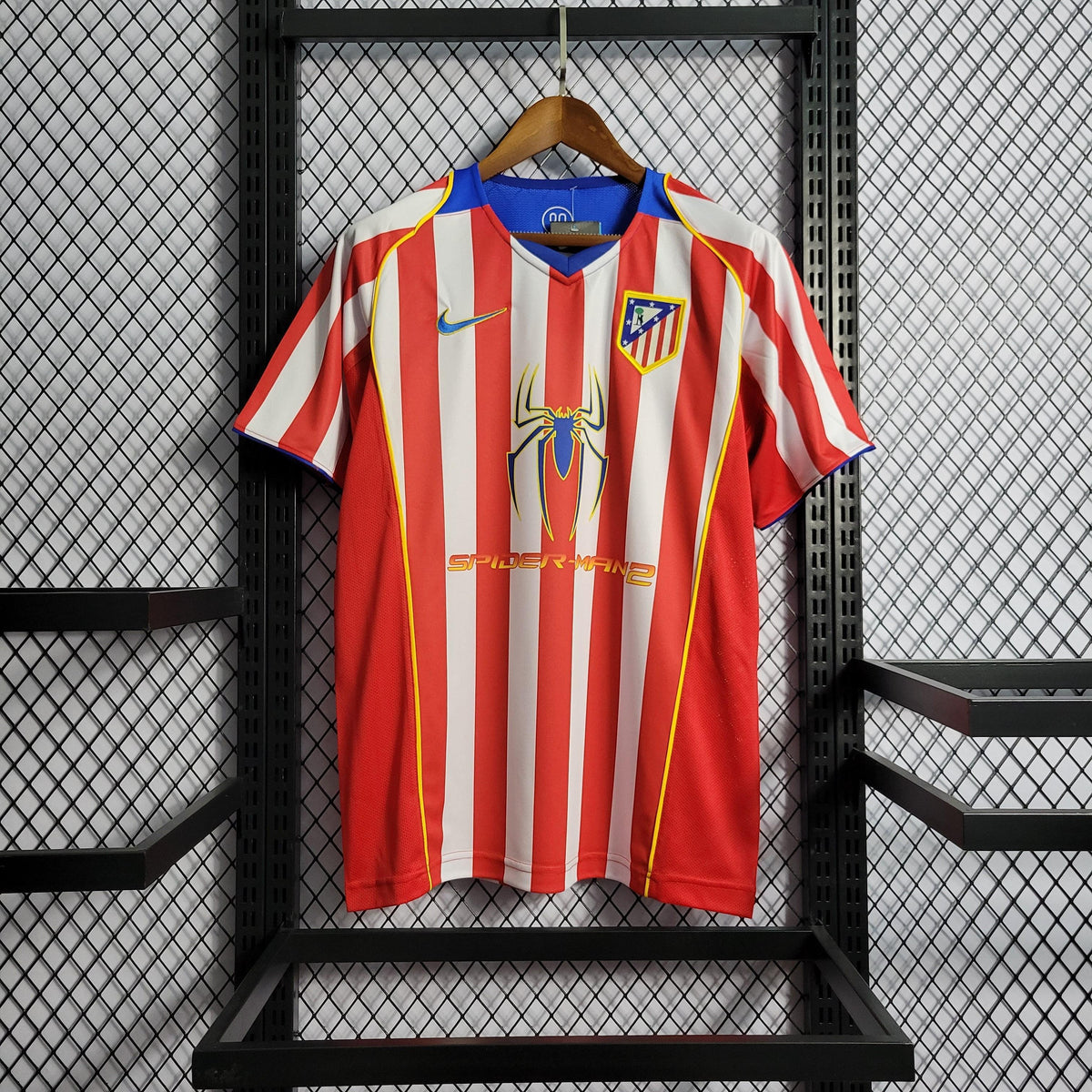 Camisa Atlético de Madrid Spider 04/05 Retrô - Branca e Vermelha | Torcedor - FutNews