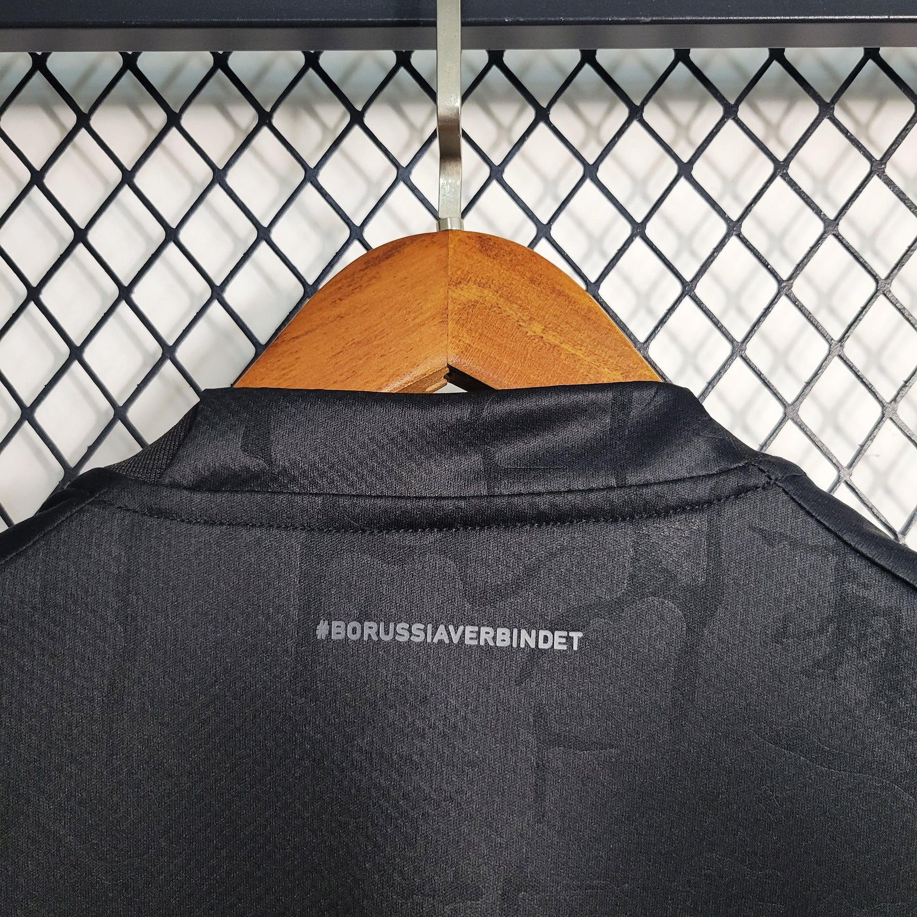 Camisa Borussia Dortmund Blackout 2023 - Preta | Torcedor - FutNews