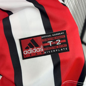 Camisa River Plate Home 1999/00 Retrô - Vermelha e Branca | Torcedor