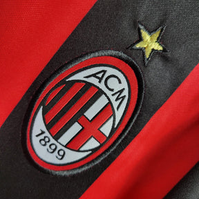 Camisa Milan Home 06/07 Retrô - Vermelha e Preta | Torcedor - FutNews
