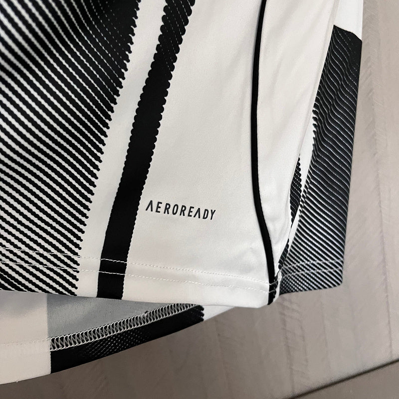 Camisa Juventus Home 25/26 - Branca e Preta | Torcedor