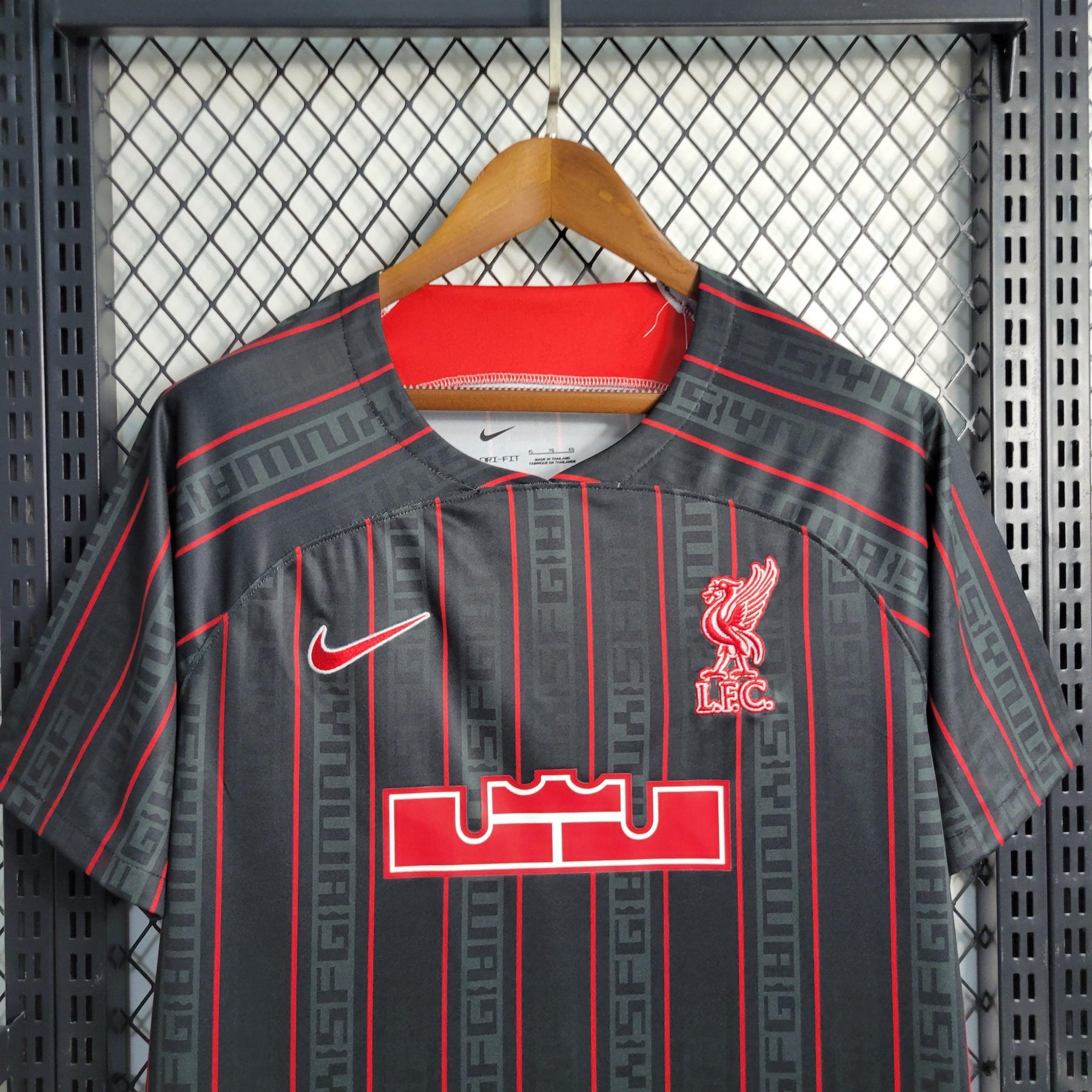 Camisa Liverpool Leblon James 2023 - Preta | Torcedor - FutNews