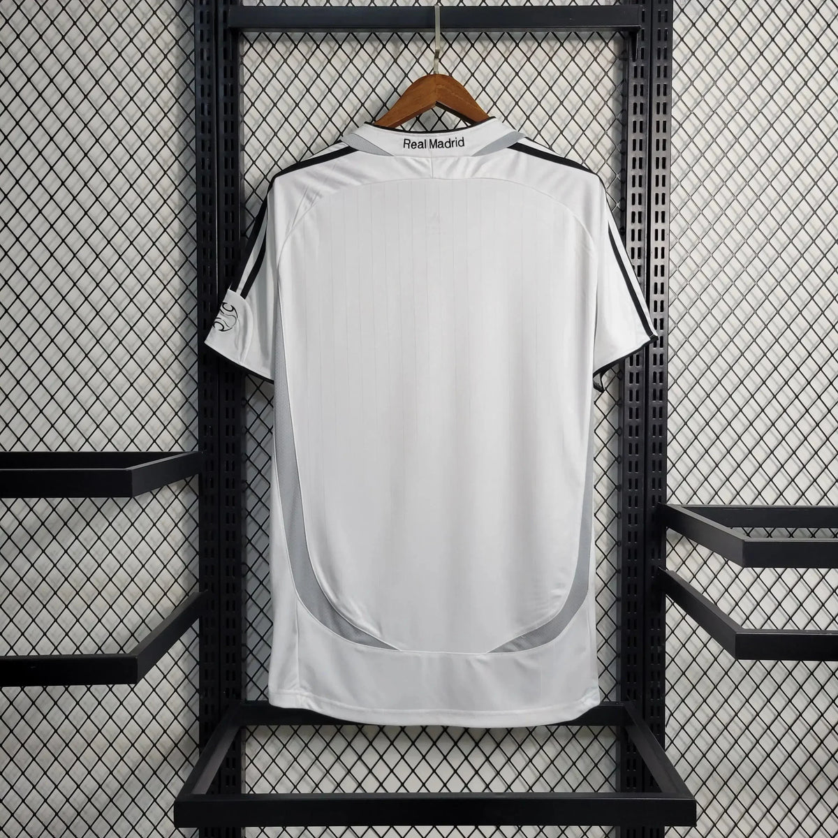 Camisa Real Madrid Home 06/07 Retrô - Branca | Torcedor - FutNews
