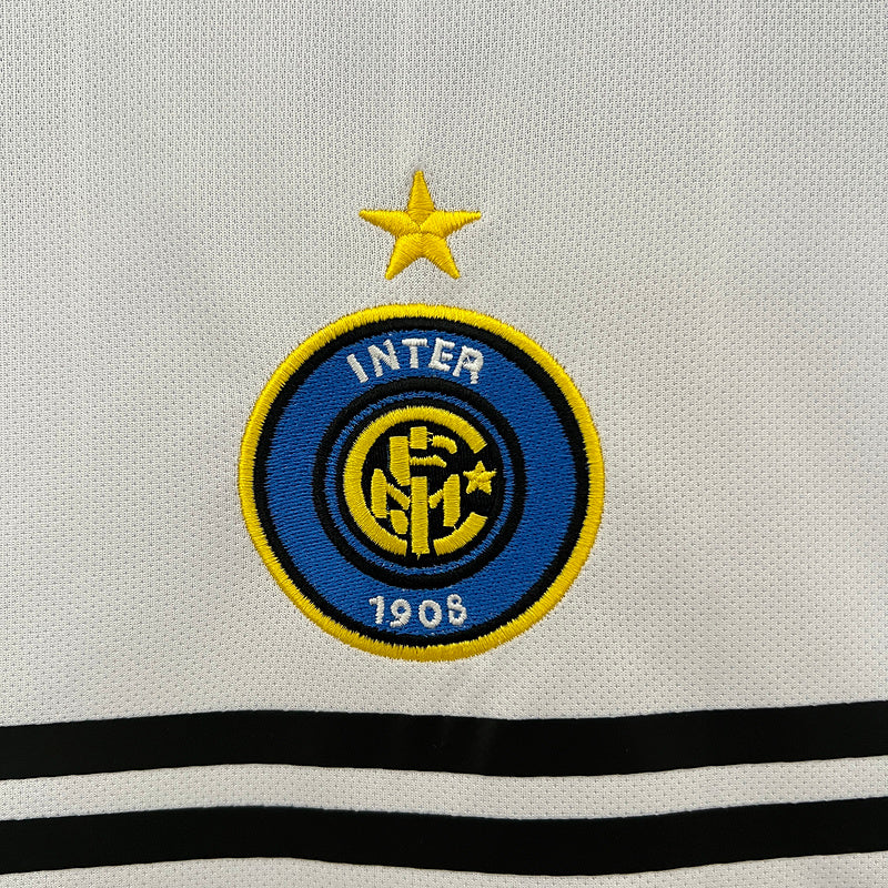 Camisa Inter de Milão Away 2004/05 Retrô - Branca | Torcedor