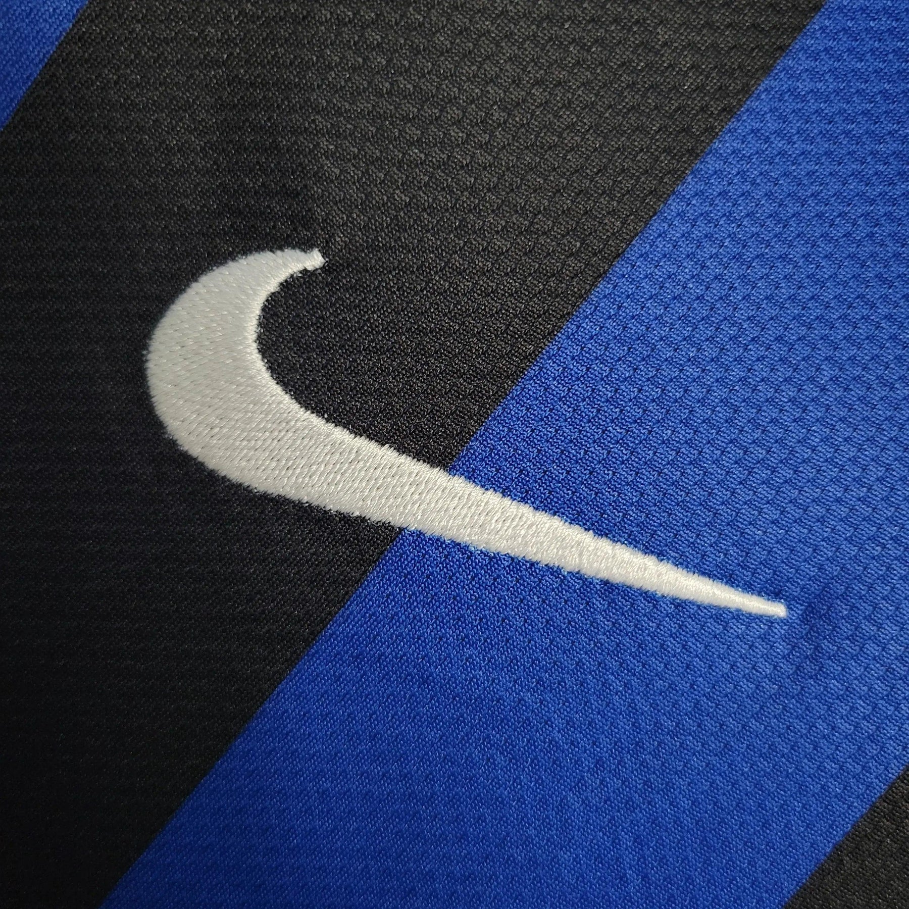 Camisa Inter de Milão Home 09/10 Retrô - Azul e Preta | Torcedor - FutNews