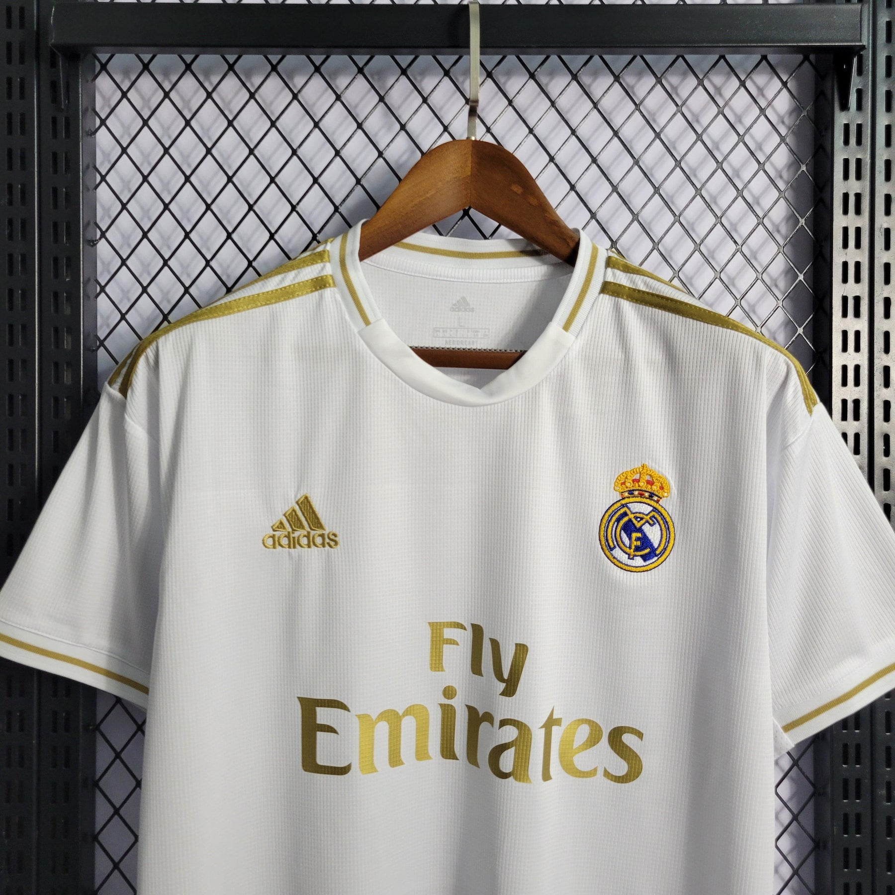 Camisa Real Madrid Home 19/20 Retrô - Branca e Dourada | Torcedor - FutNews