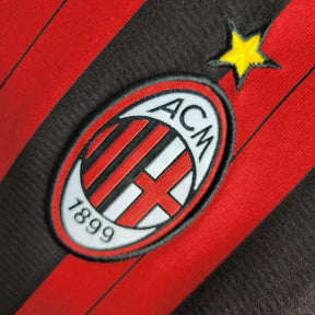 Camisa Milan Home 13/14 Retrô Manga Longa - Vermelha e Preta | Torcedor - FutNews
