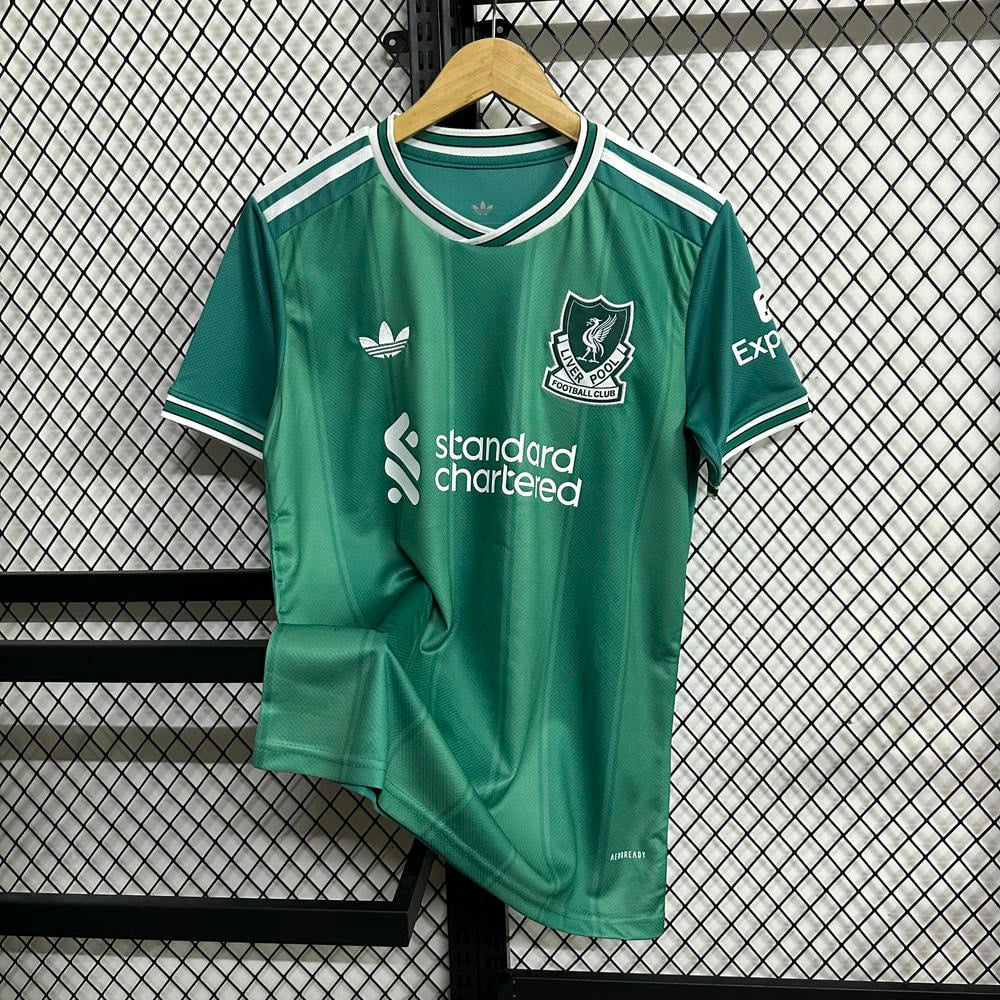 Camisa Liverpool Away 25/26 - Verde e Branca | Torcedor