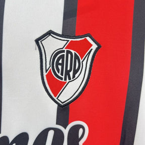 Camisa River Plate Home 1999/00 Retrô - Vermelha e Branca | Torcedor