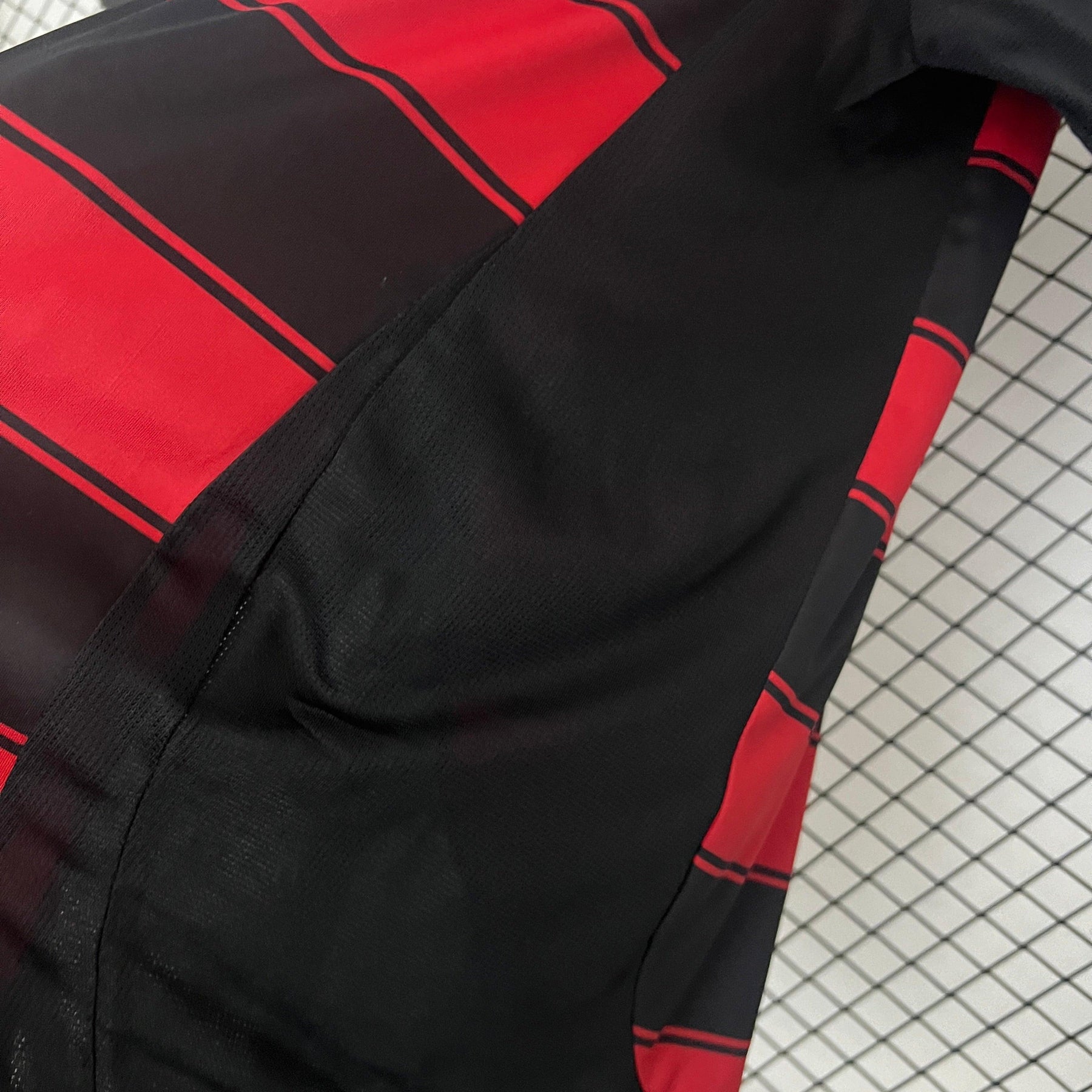 Camisa CRF Home 25/26 - Preta e Vermelha | Torcedor - FutNews
